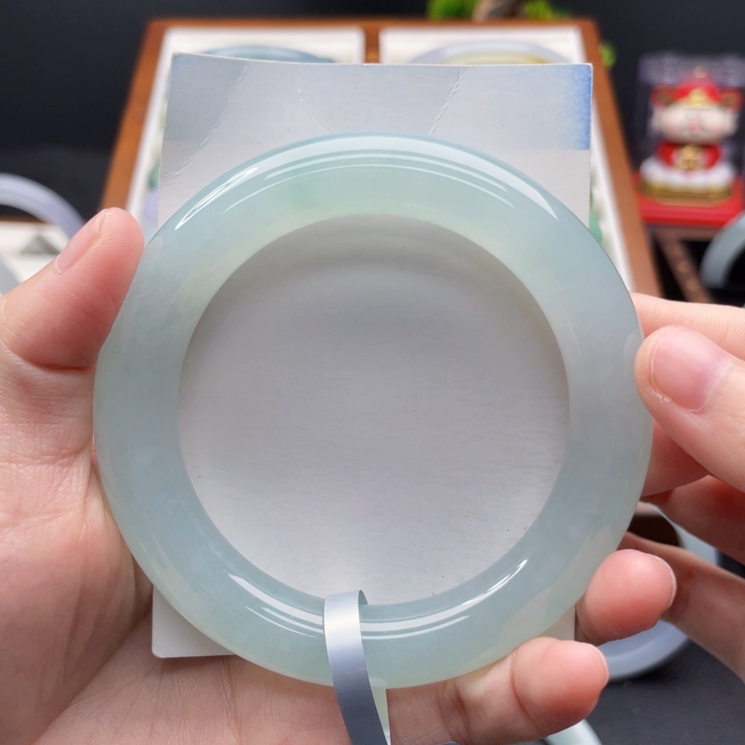 小***@未镶嵌手镯翡翠57.5冰胶海水蓝分单2