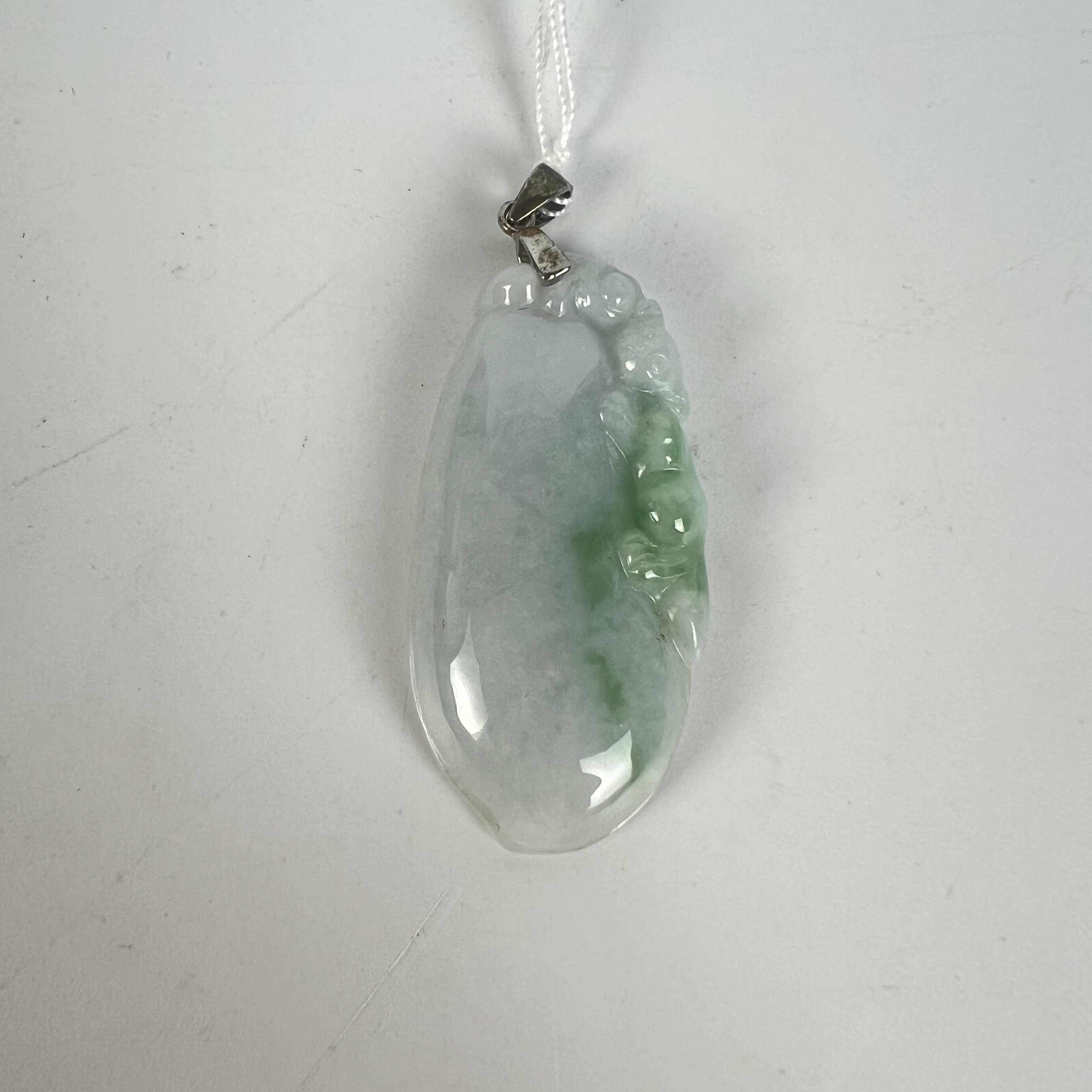 TY 01239 近现代 翡翠雕挂件
