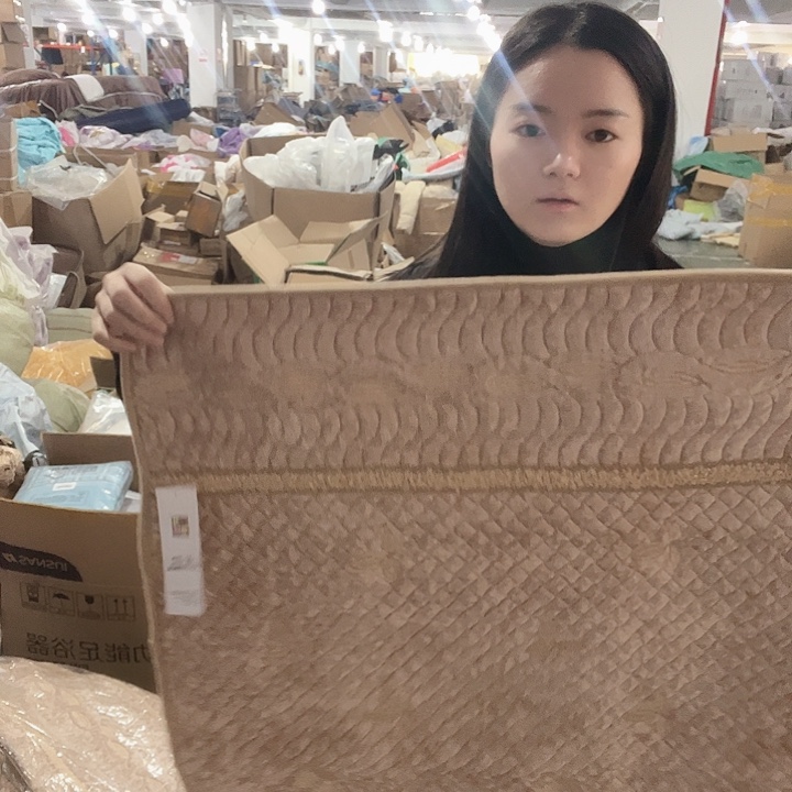 米色绒沙发巾70*7098号