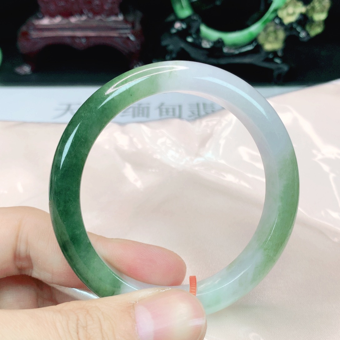 翡翠手镯未镶嵌54 圈天然缅料翡翠A货翡翠时尚女款手镯