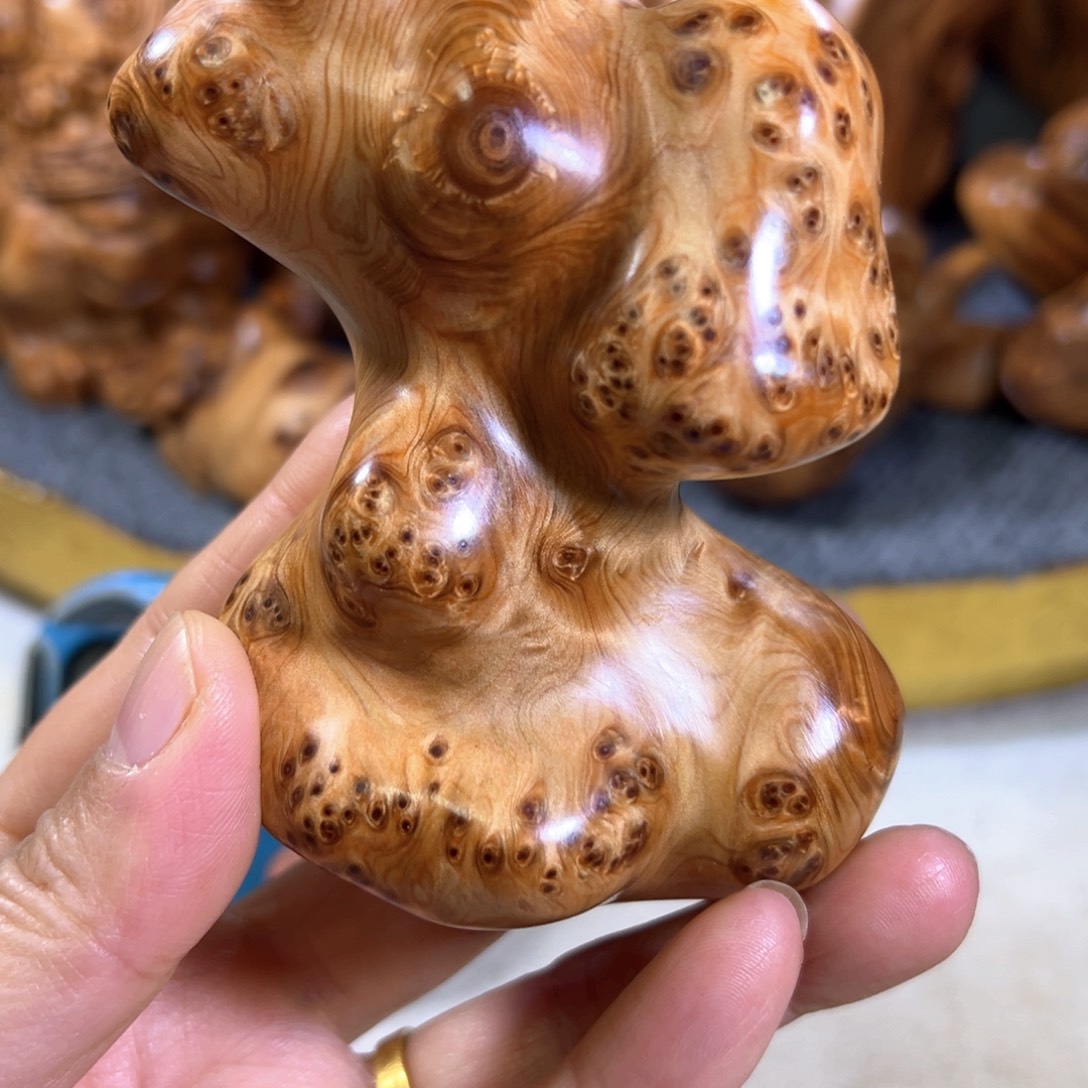 柏木随行摆件手把件