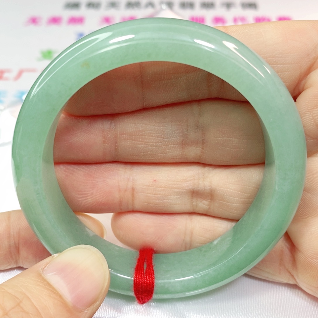 翡翠手镯未镶嵌53.8圈口正圈