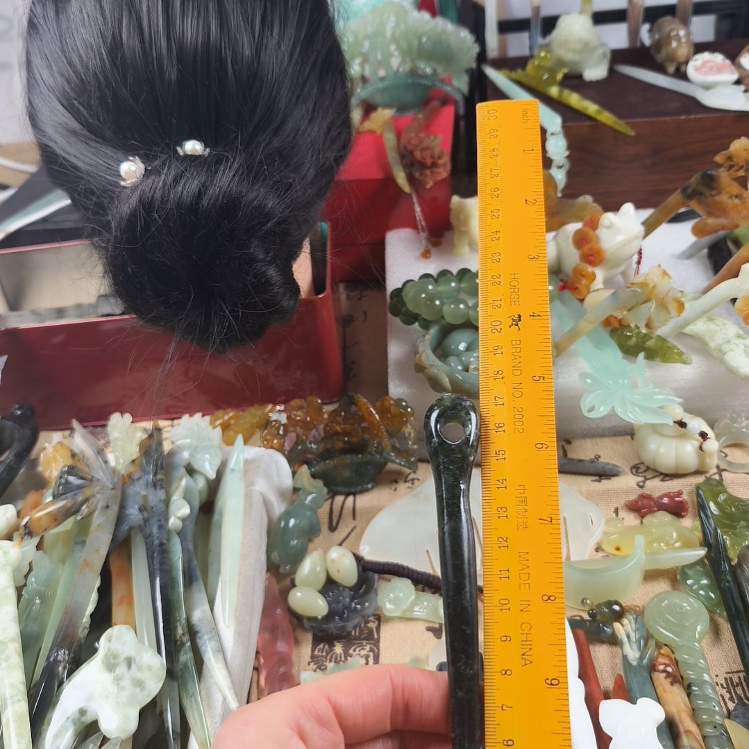 蛇纹石玉发饰合金