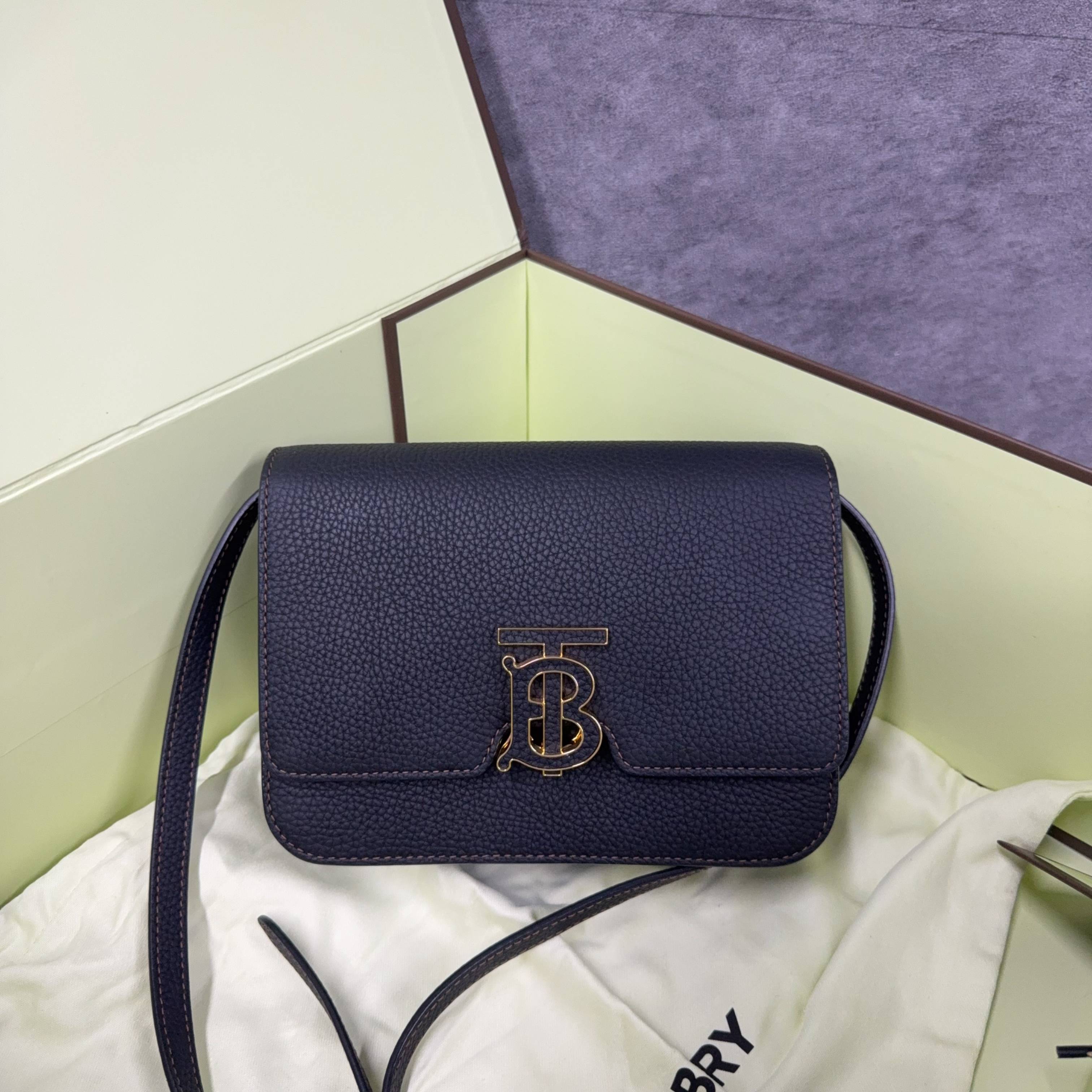 95新 BURBERRY/博柏利 安安/箱包/TYP882512270085