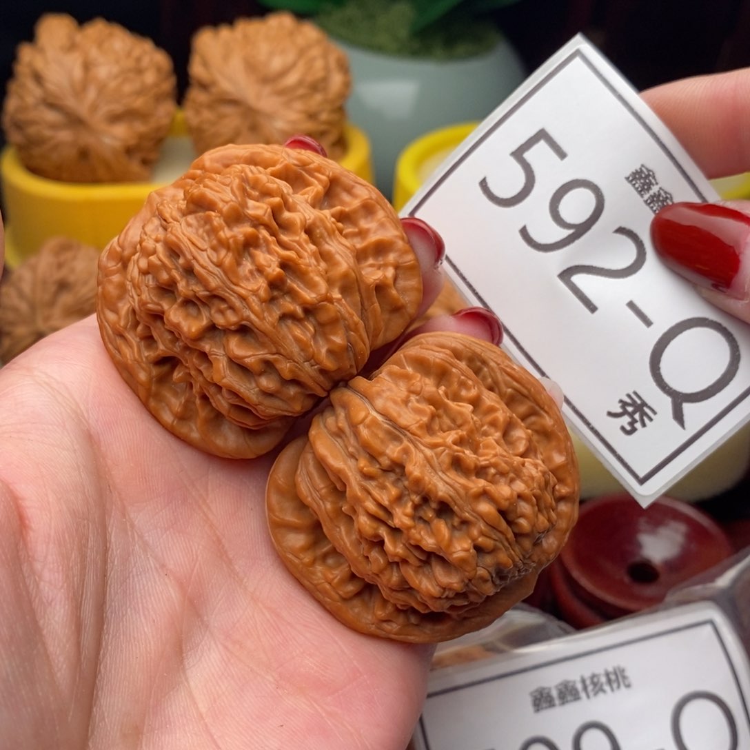 文玩核桃把件汉高楼44