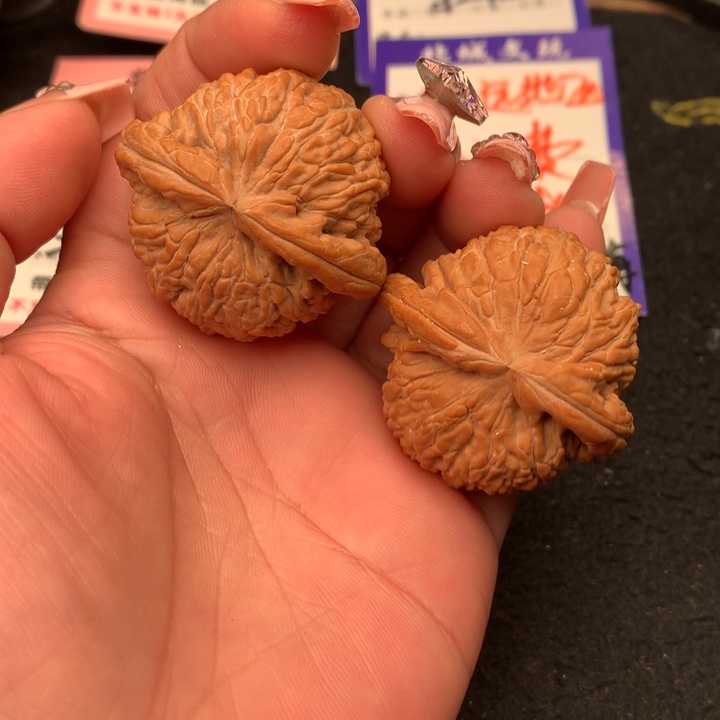 文玩核桃吊坠39号40白狮子全