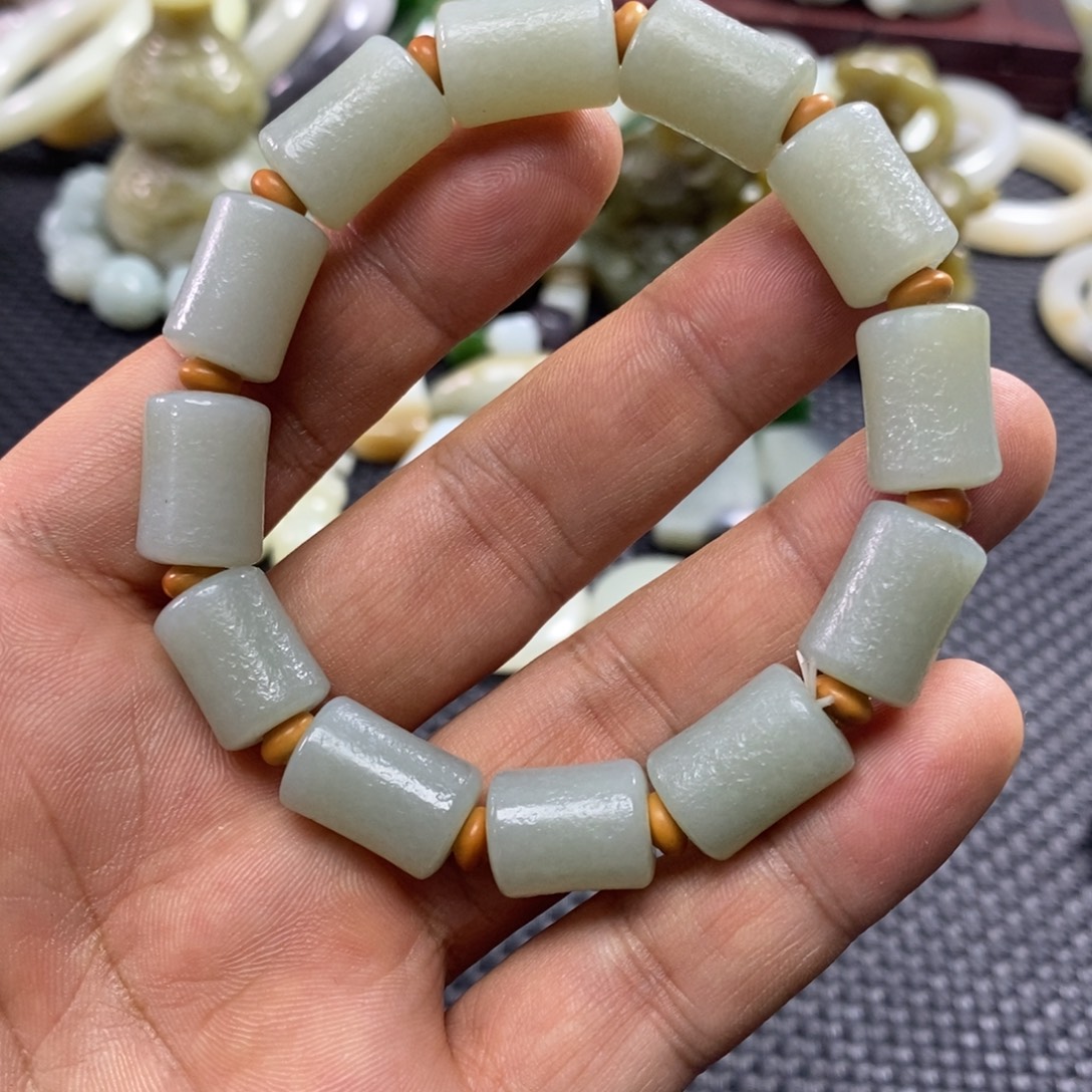 和田玉未镶嵌手链