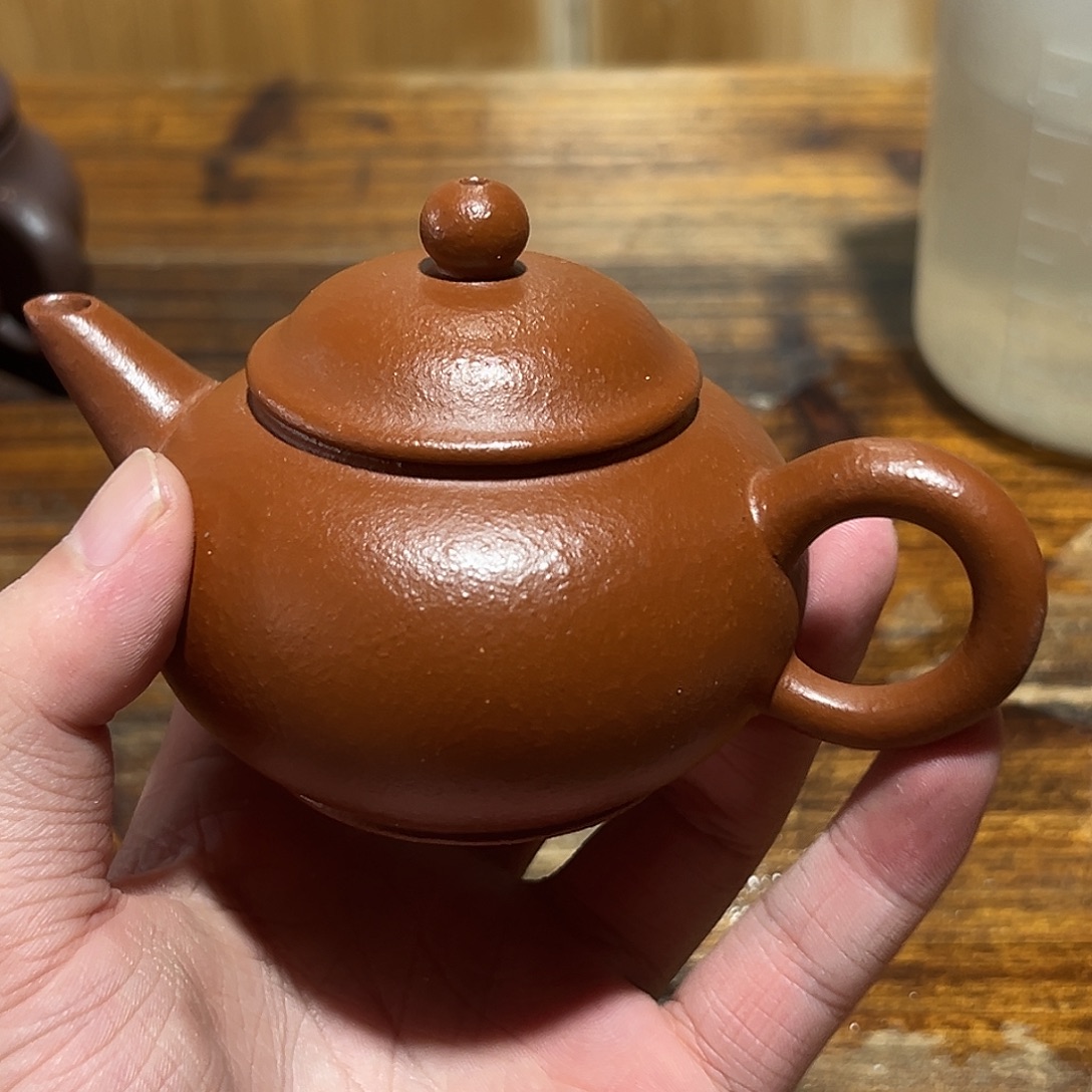 茶壶紫砂紫砂的味道很