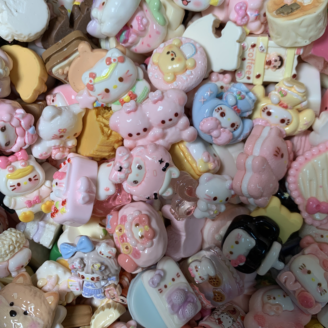 【直播间选款】DIY卡通树脂钥匙扣书包挂件可爱包包链成品