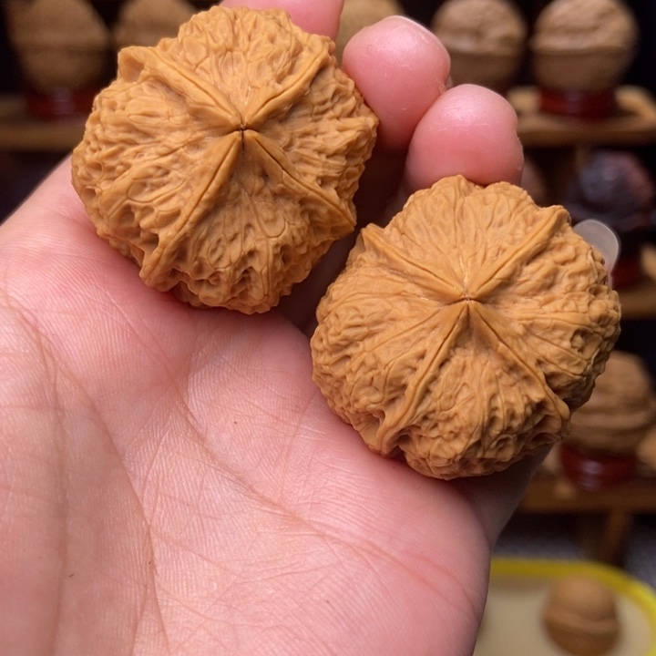 文玩核桃吊坠珊瑚纹四棱14