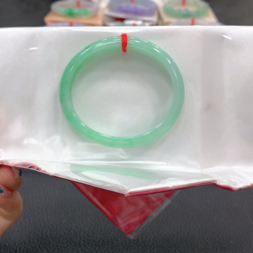 【闪购商品】翡翠手镯未镶嵌翡翠