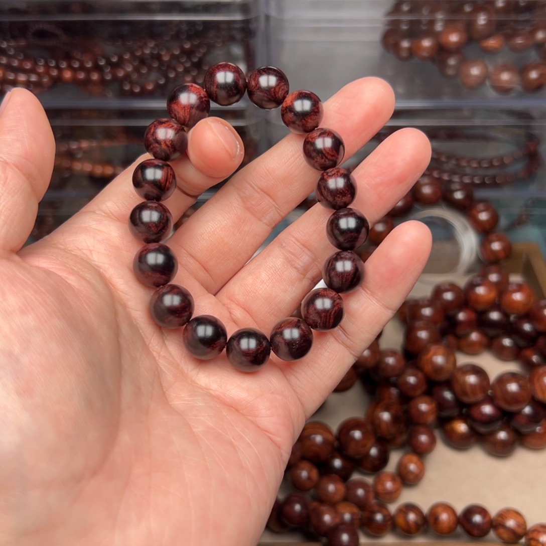 黄花梨/降香黄檀海南黄花梨老料紫蓝底1.2叉纹鬼脸