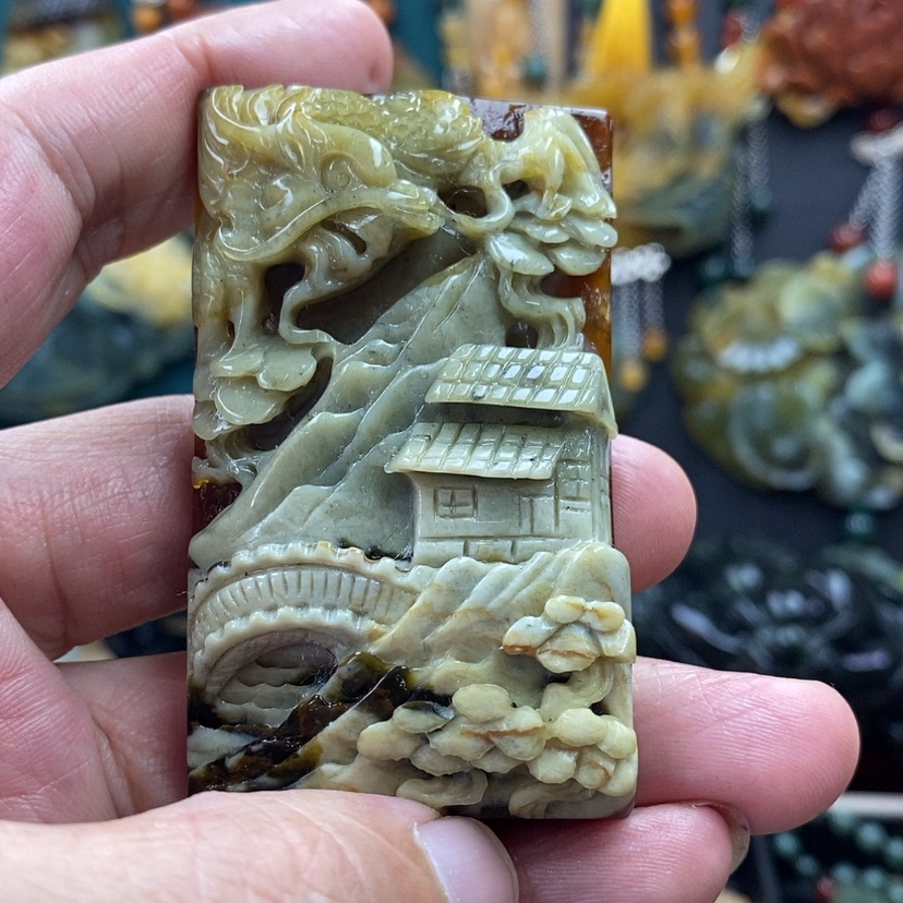 【闪购商品】蛇纹石玉未镶嵌吊坠