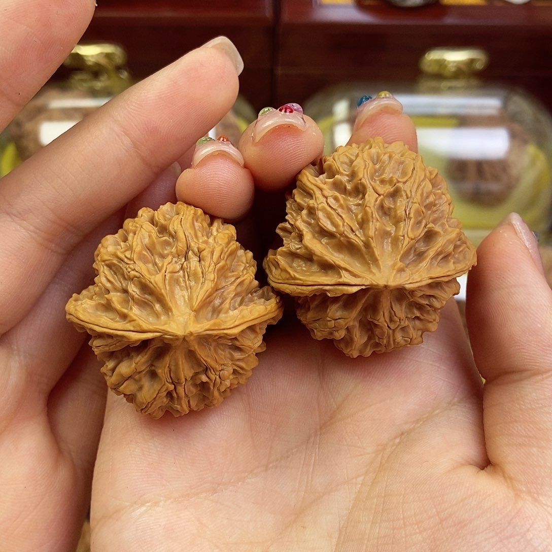 文玩核桃吊坠苹果园38