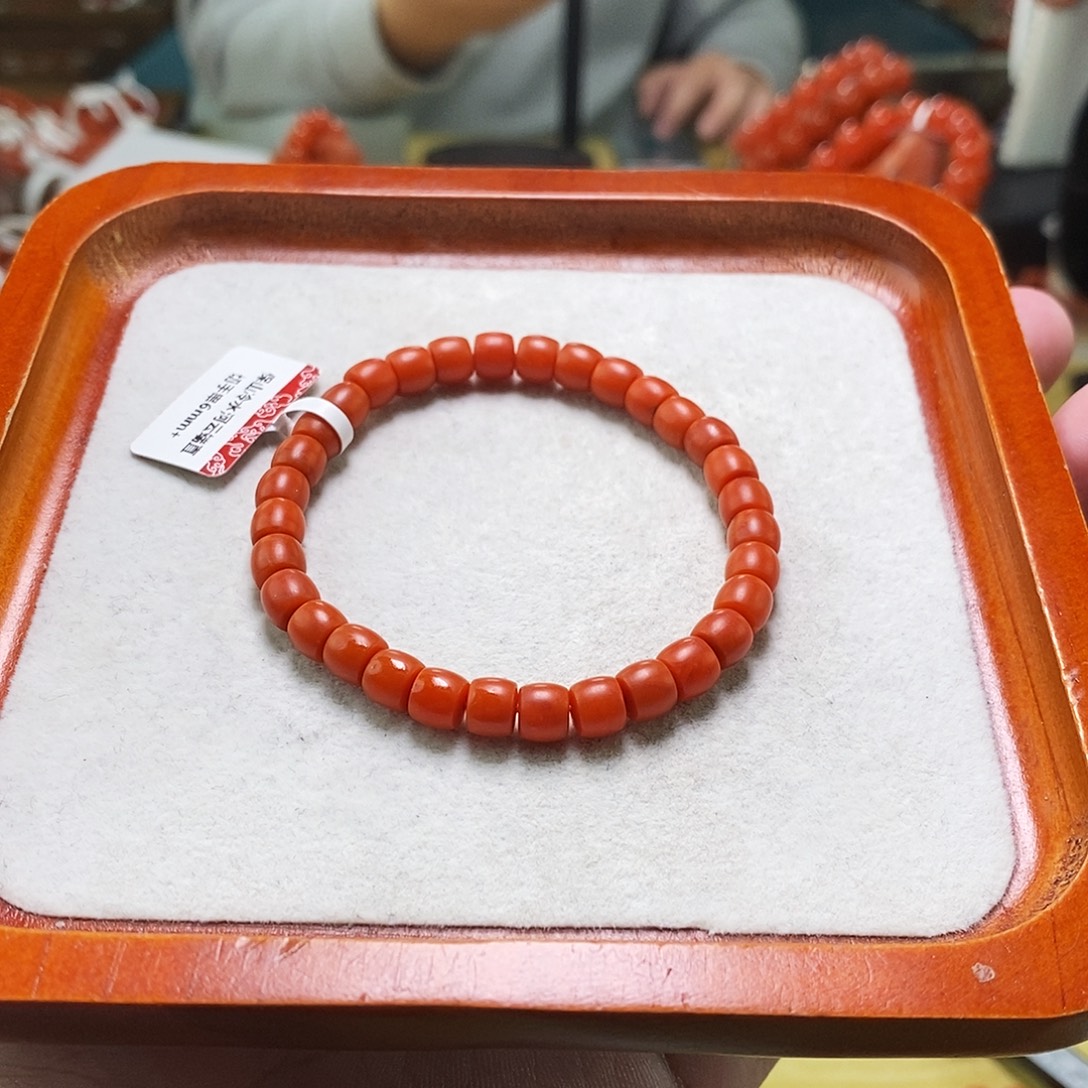 南红玛瑙未镶嵌手链