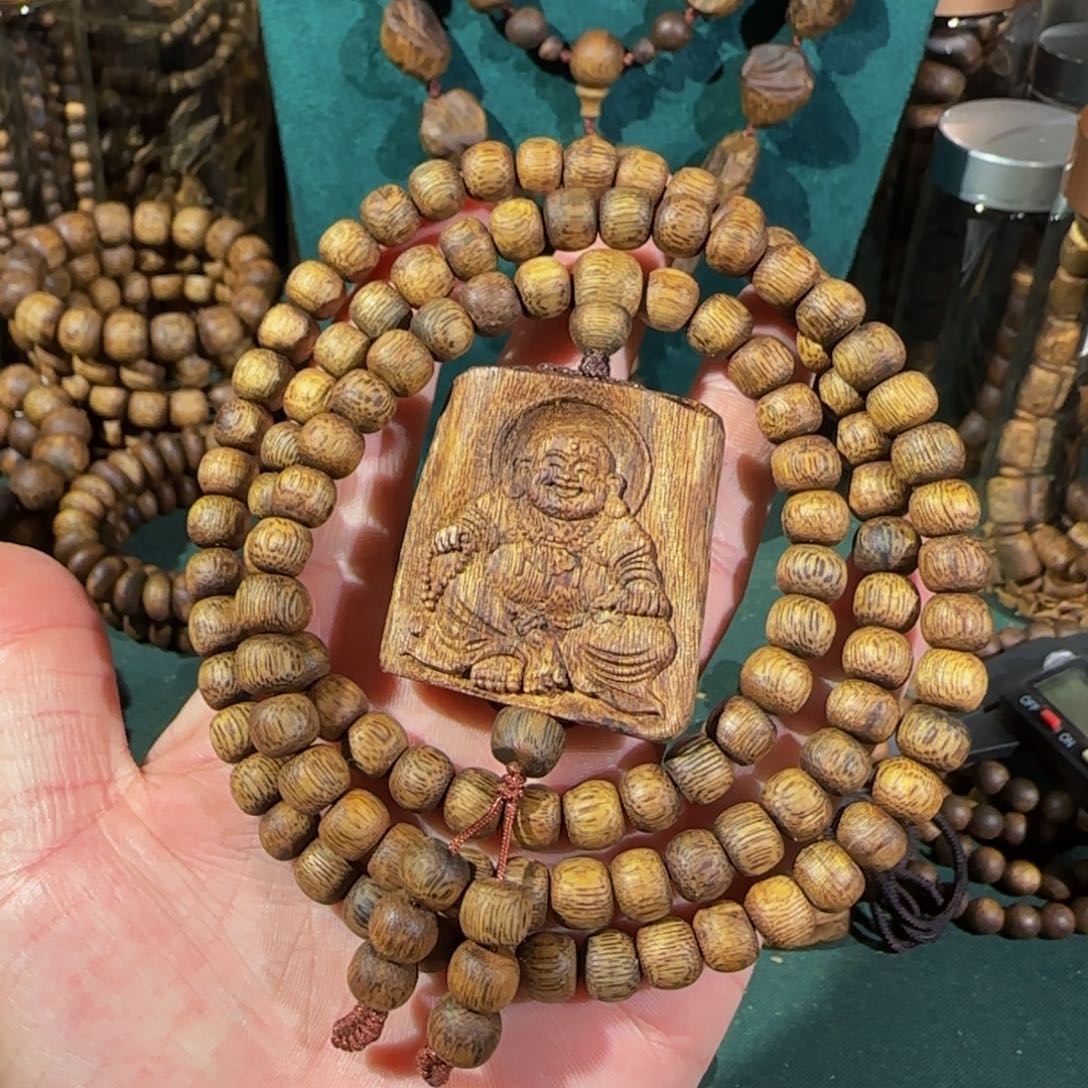 沉香沉香碎屑白棋老料弥勒佛