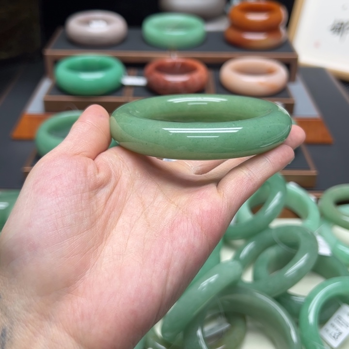 秋***雁石英质玉（非洲翠）合金佘太翠