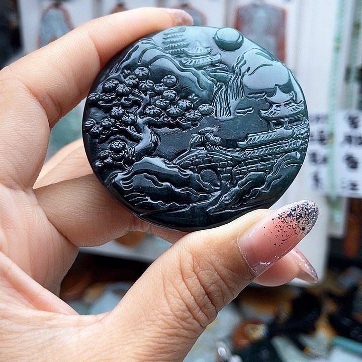 翡翠未镶嵌颈饰翡翠