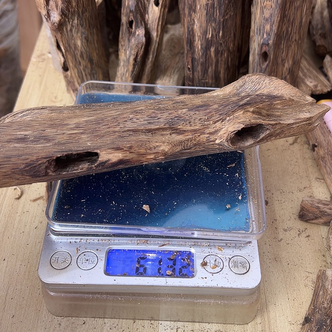 香料绿奇楠虫漏61克白棋