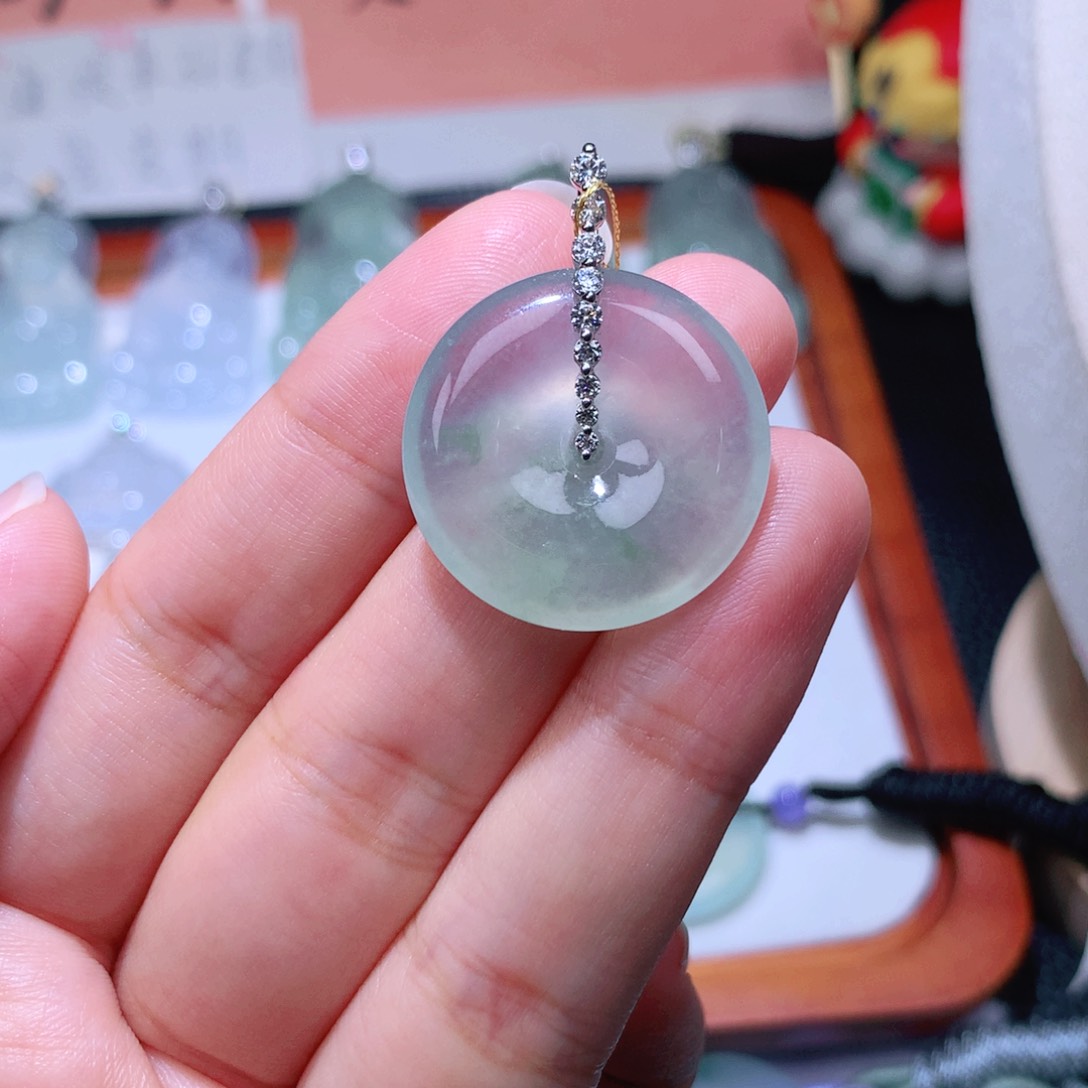 颈饰18K金镶嵌翡翠扣子25.2*5.6