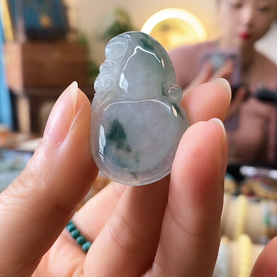 翡翠挂件未镶嵌翡翠挂件