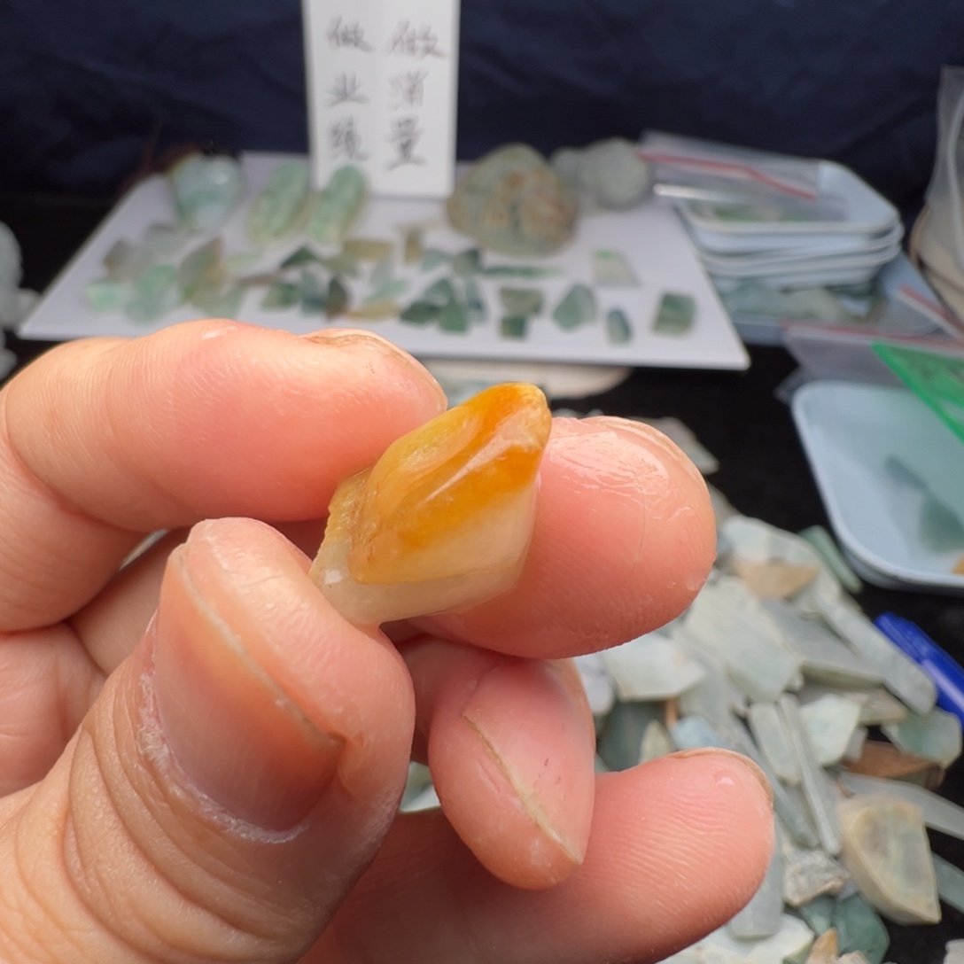 翡翠裸石缅甸翡翠A货