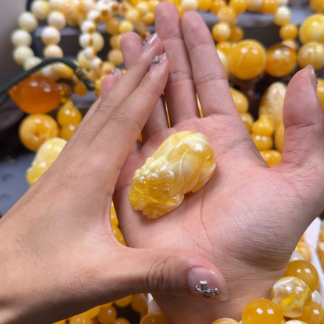 琥珀珠宝奇石未镶嵌貔貅