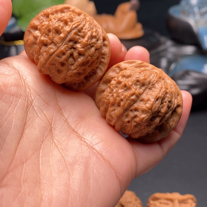 文玩核桃把件血麒麟38尺
