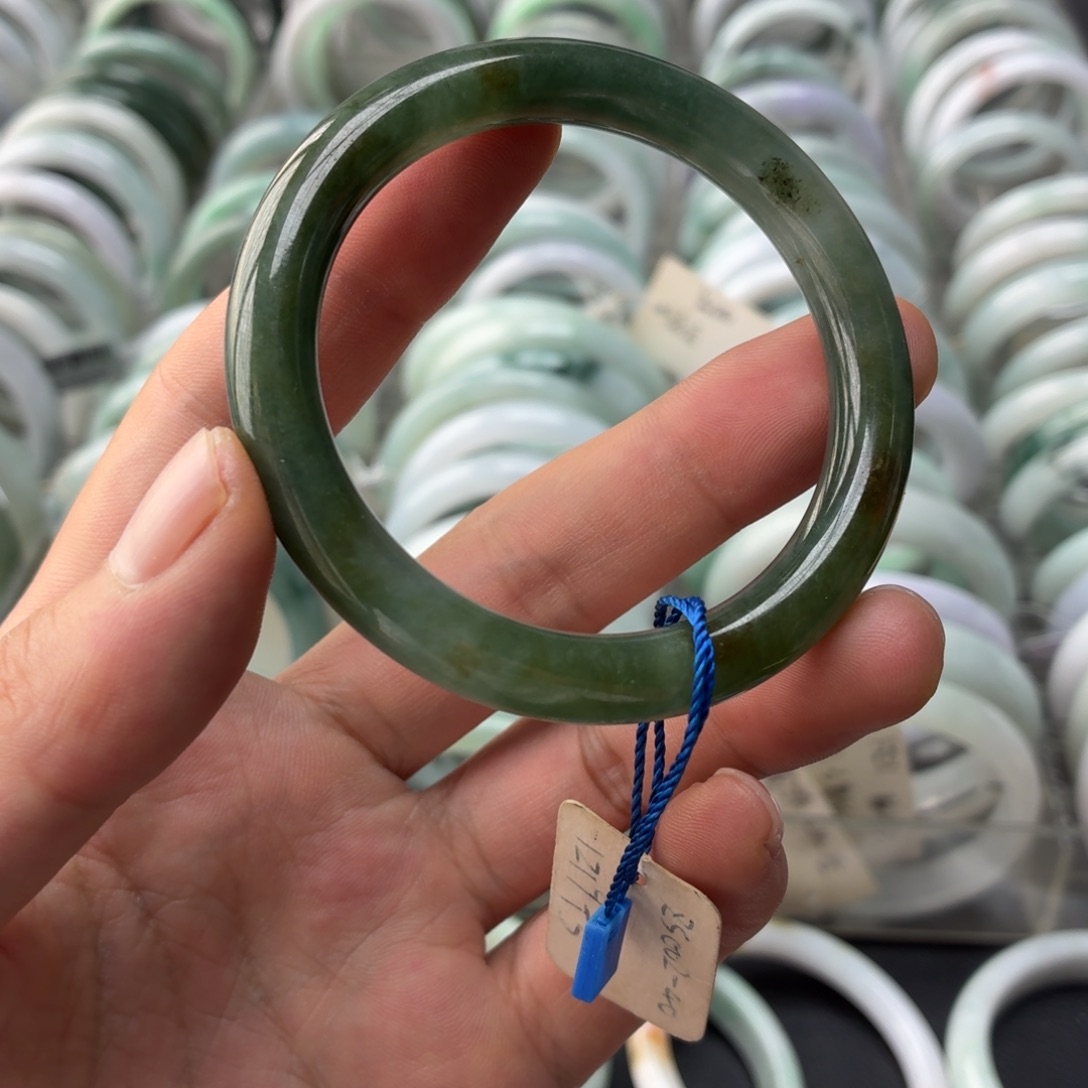 翡翠未镶嵌手镯翡翠手镯