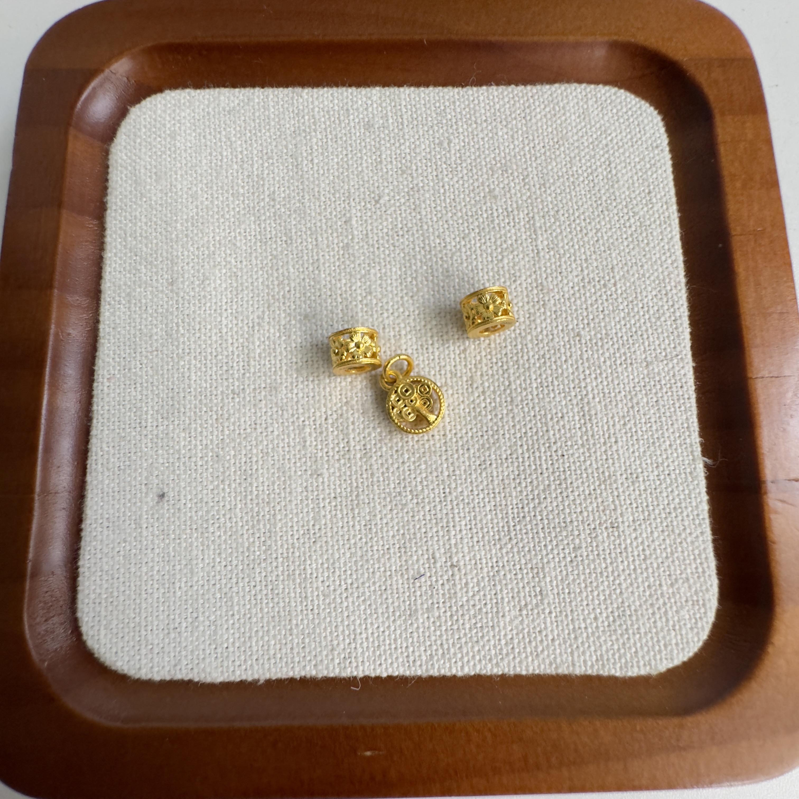 足金999 小花桶珠发财树滴流