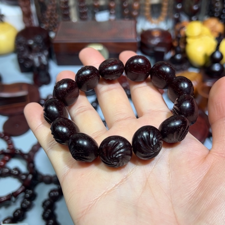 木@**辉檀香紫檀木木木手串包子