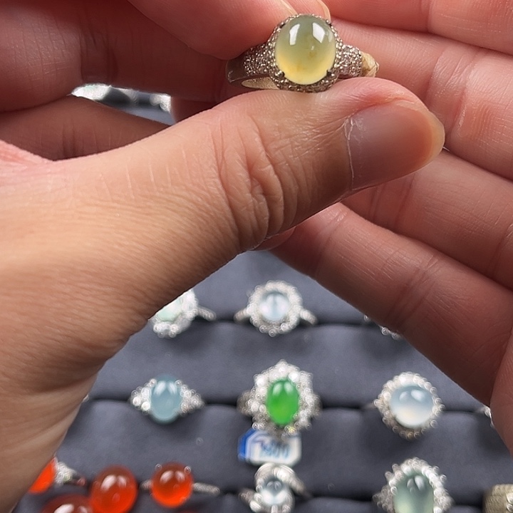 翡翠未镶嵌戒指缅甸货翡翠