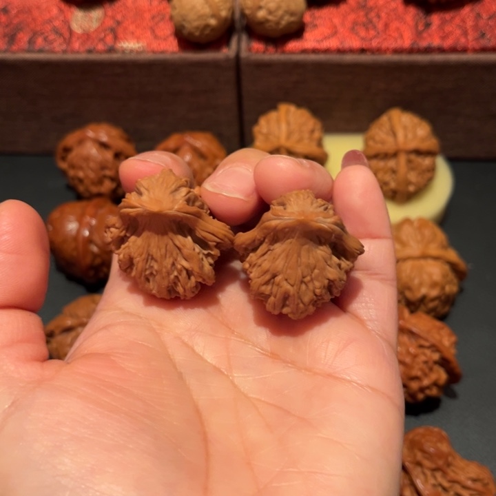 东***石吊坠文玩核桃小鸟