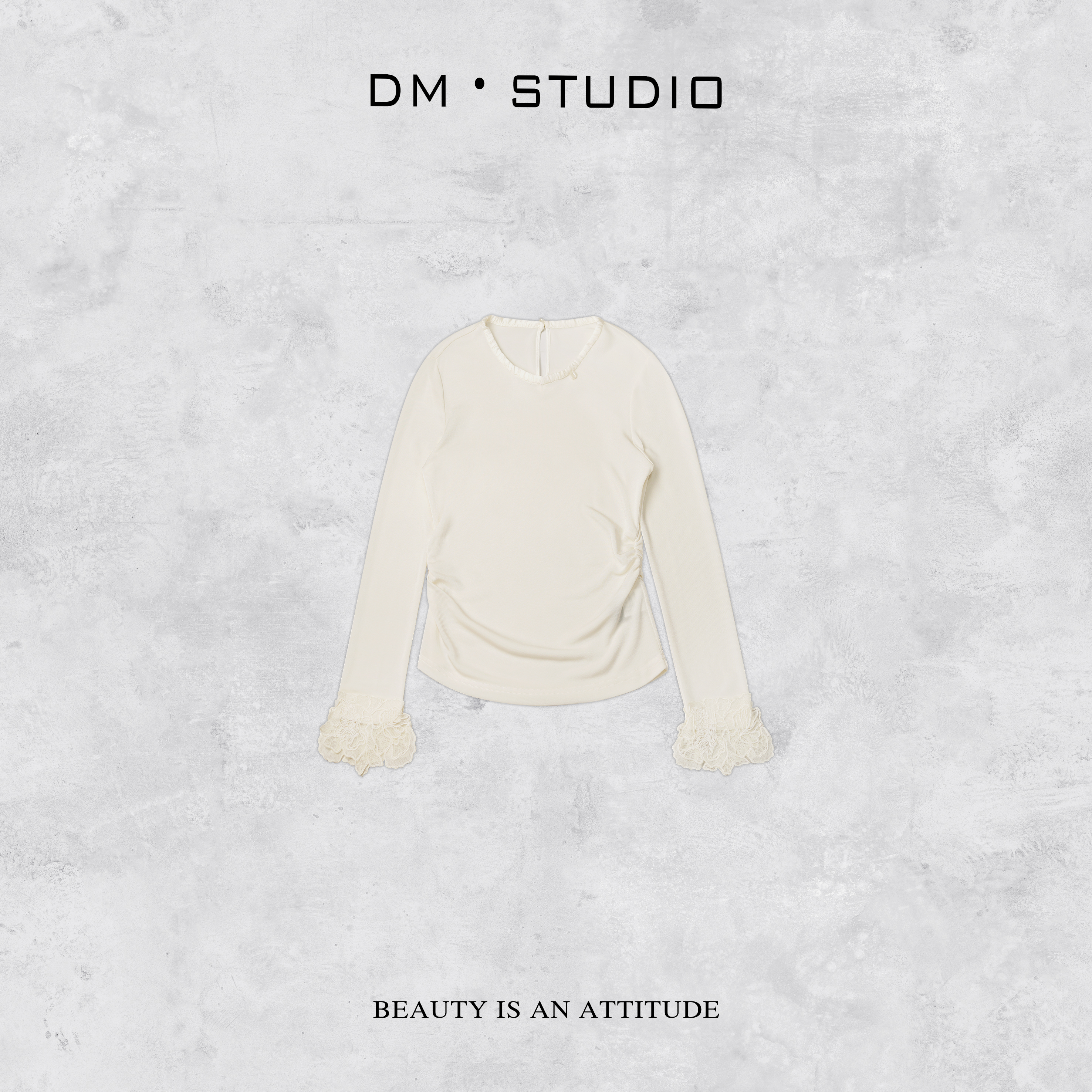 DEDM-DM•STUDIO/百搭显瘦收褶气质小标醋酸圆领长袖上衣（S3159）