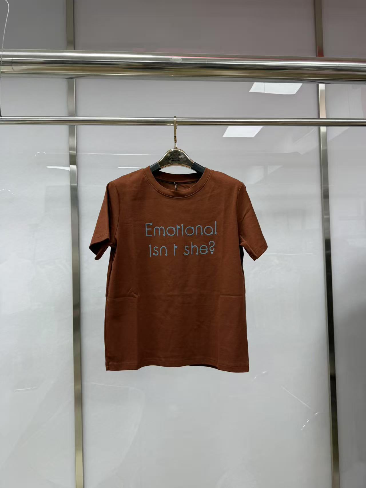 2503 Eom字母短袖