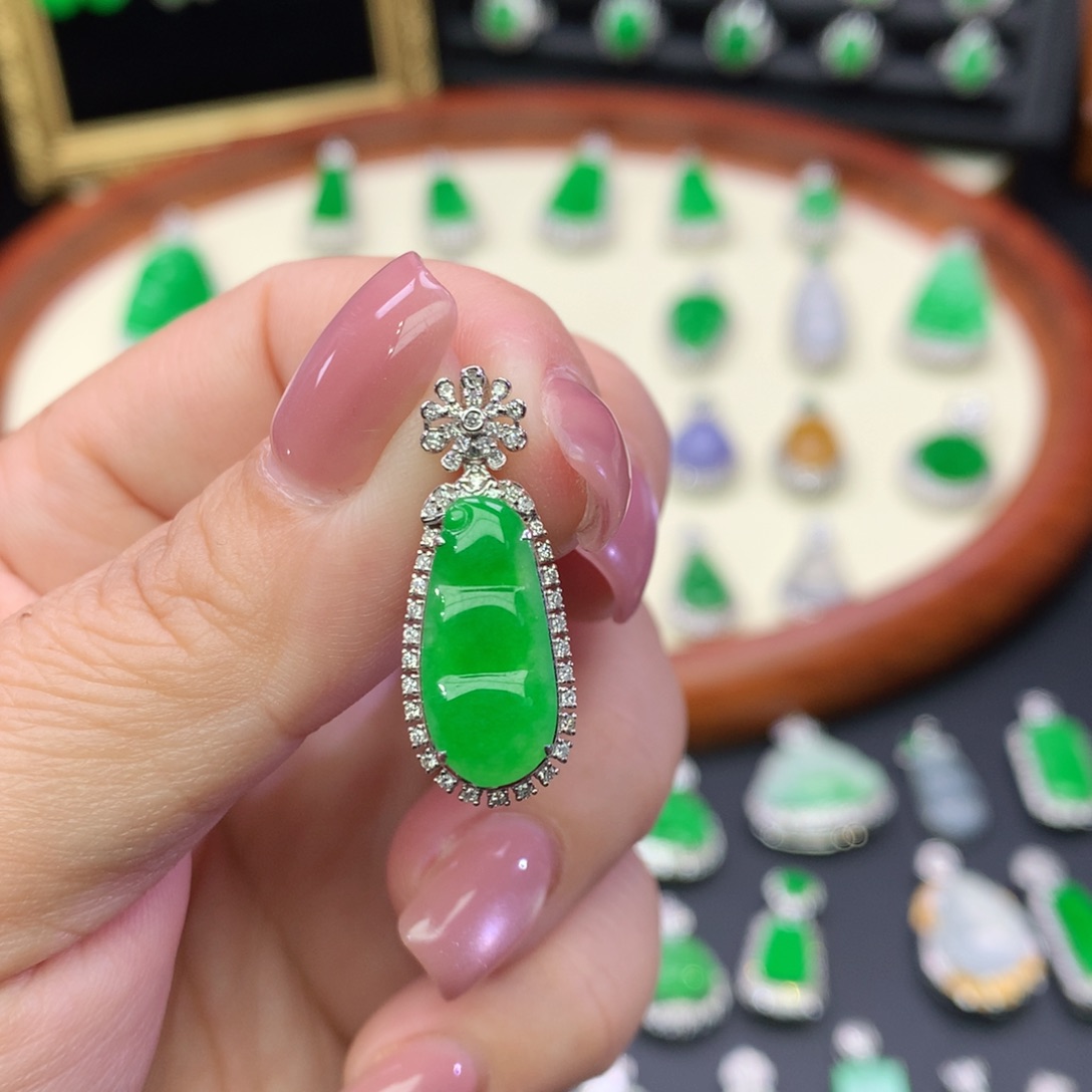 翡翠18K金镶嵌吊坠(不含链)