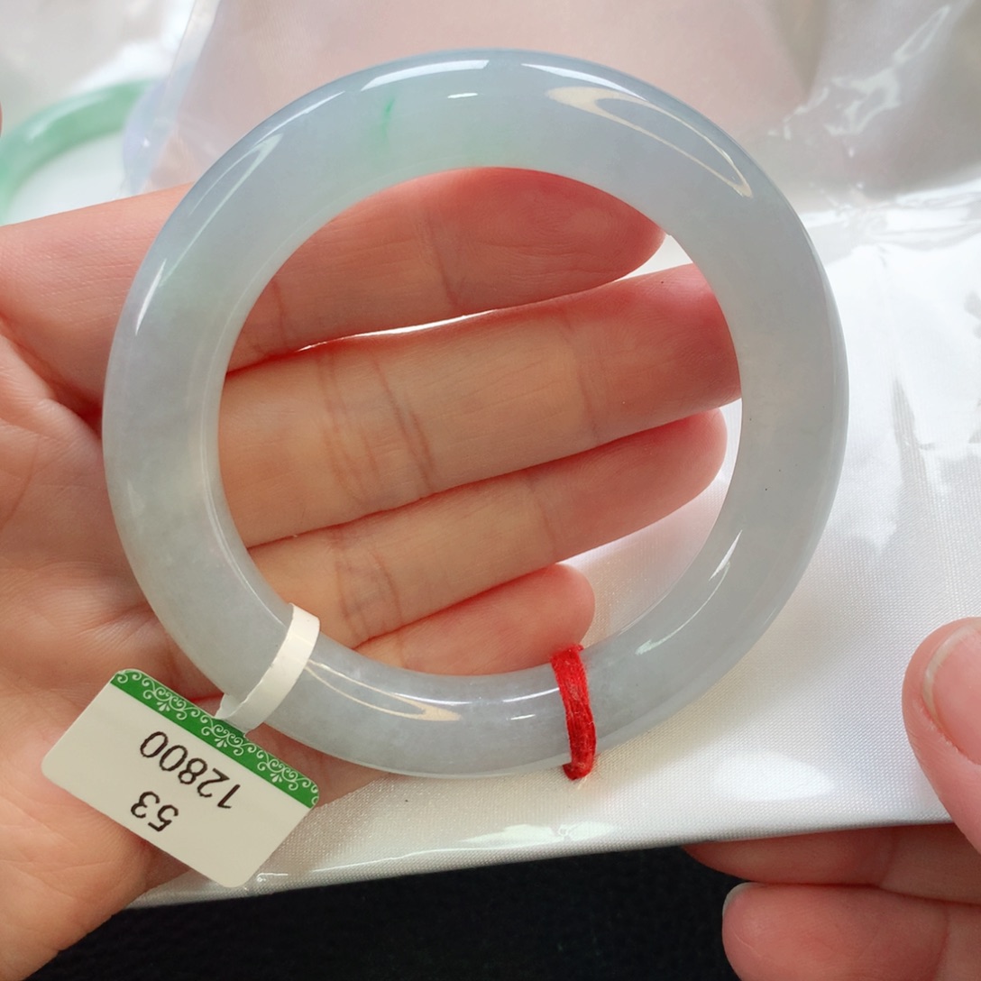 翡翠手镯未镶嵌53圆