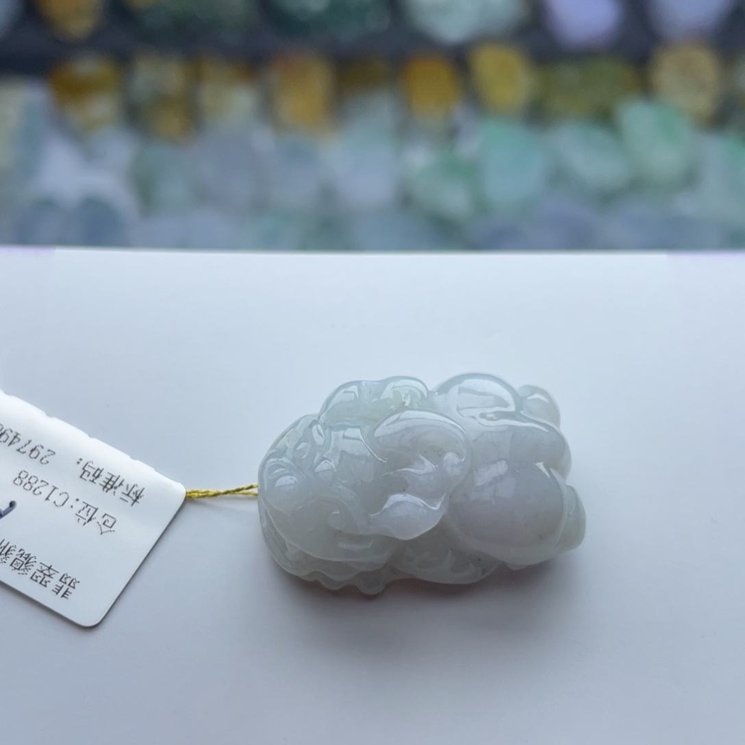 翡翠颈饰未镶嵌貔貅