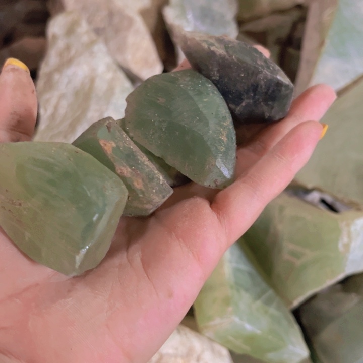 蛇纹石玉未镶嵌岫玉原石