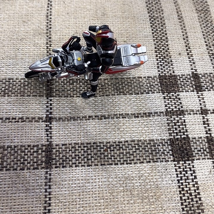 坠***雨玩具高达散货拼装