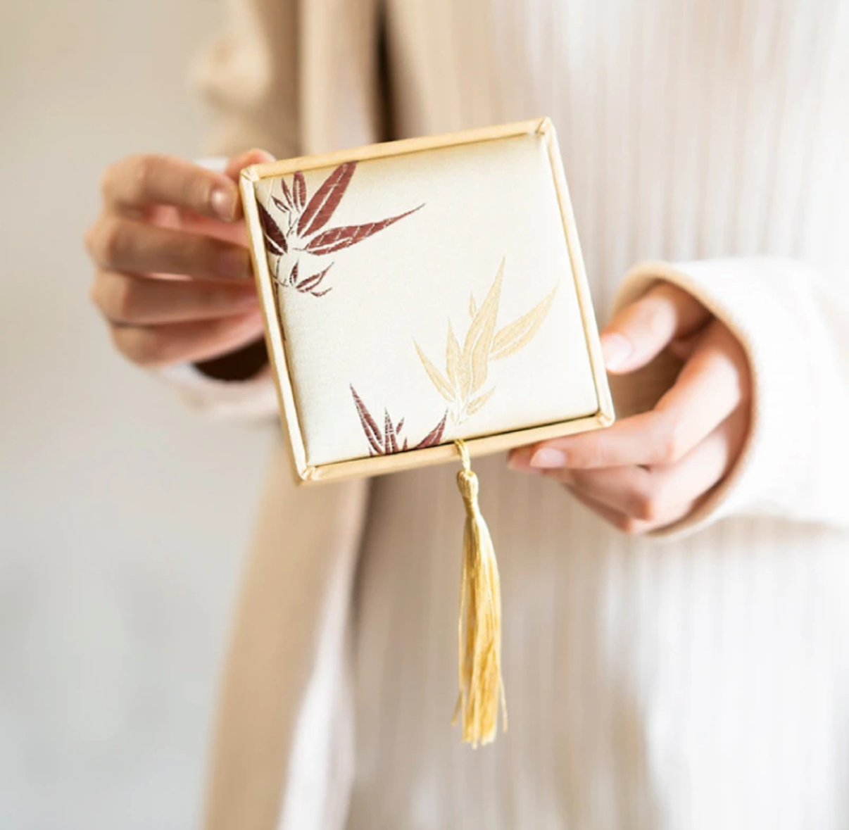 长方形刺绣盒 （代拍链接）编号158