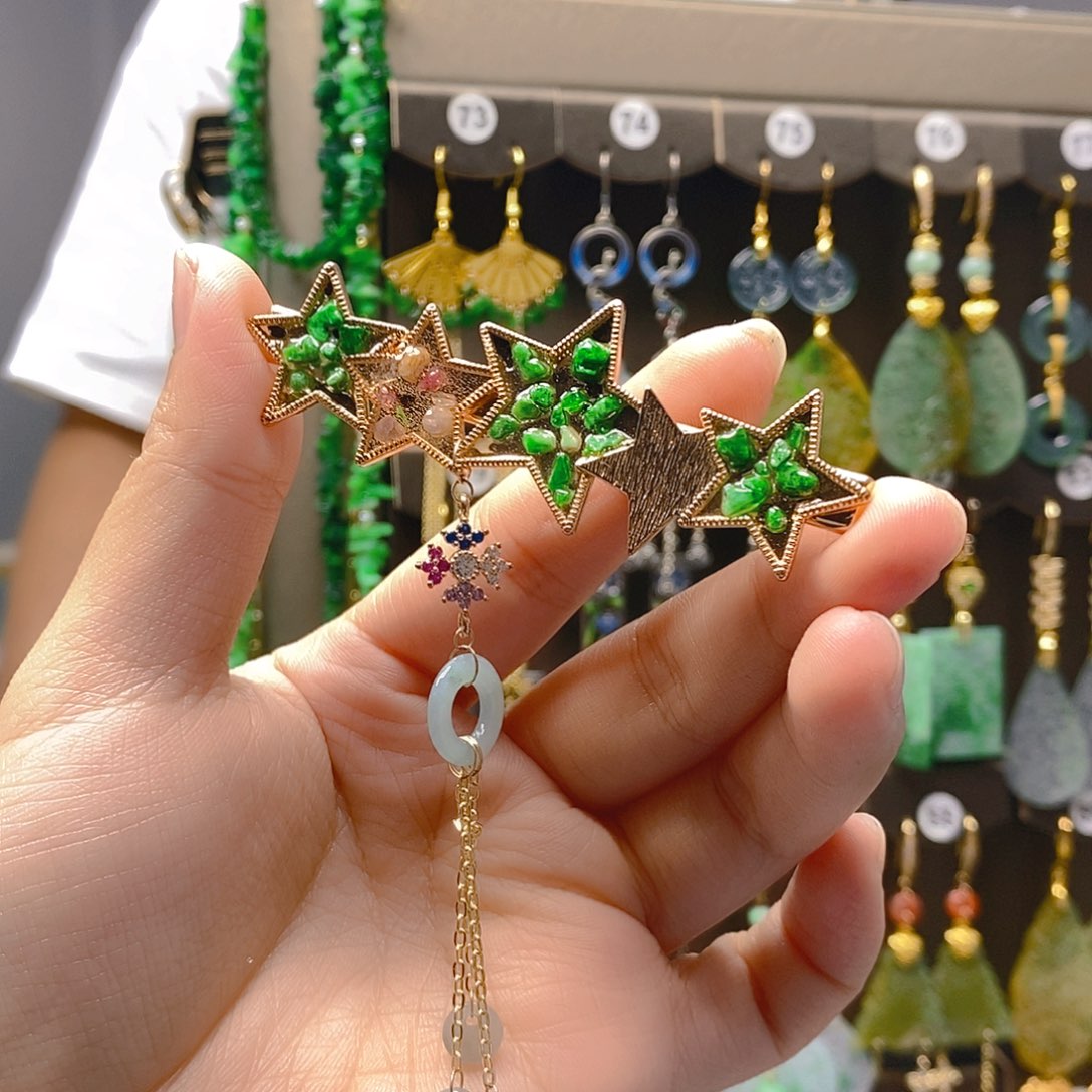 颈饰未镶嵌翡翠翡翠