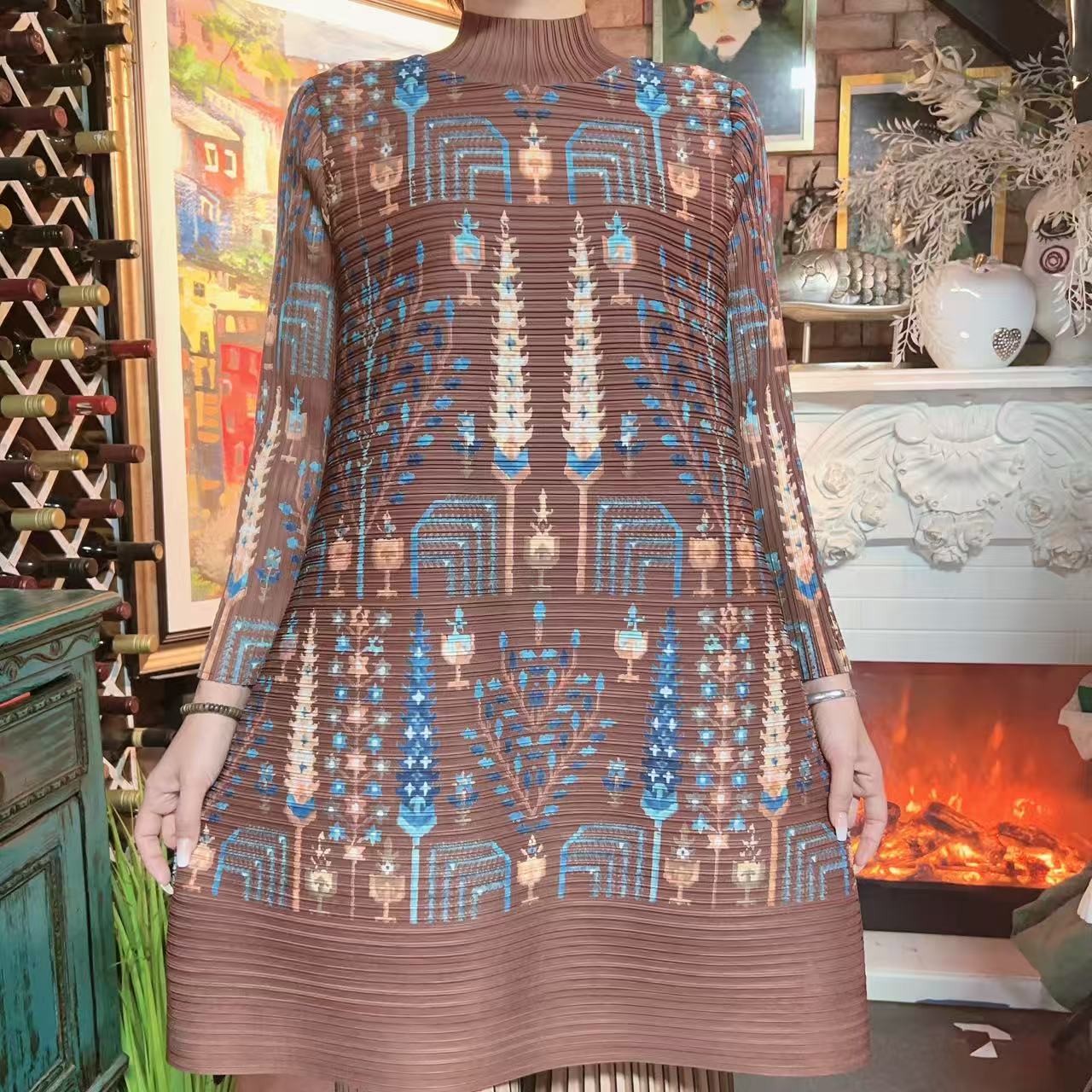  【清仓】欧洲站2025秋冬褶皱气质高档端时尚显瘦印花欧版连衣裙SD4