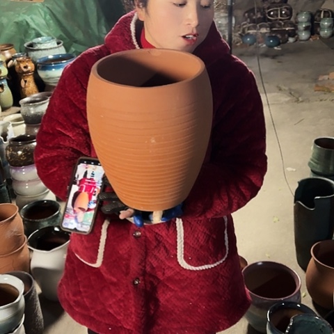 口20高28瑕疵盆子。