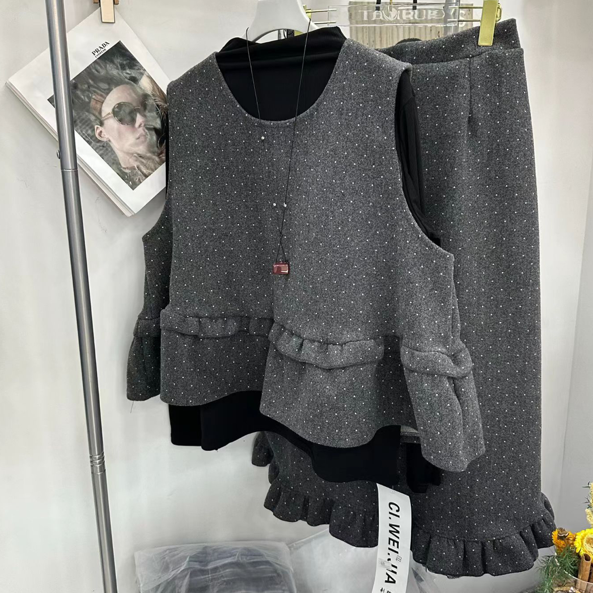 韩系甜美毛呢马甲波点半身裙打底衫两件套秋冬气质显瘦时尚套装裙