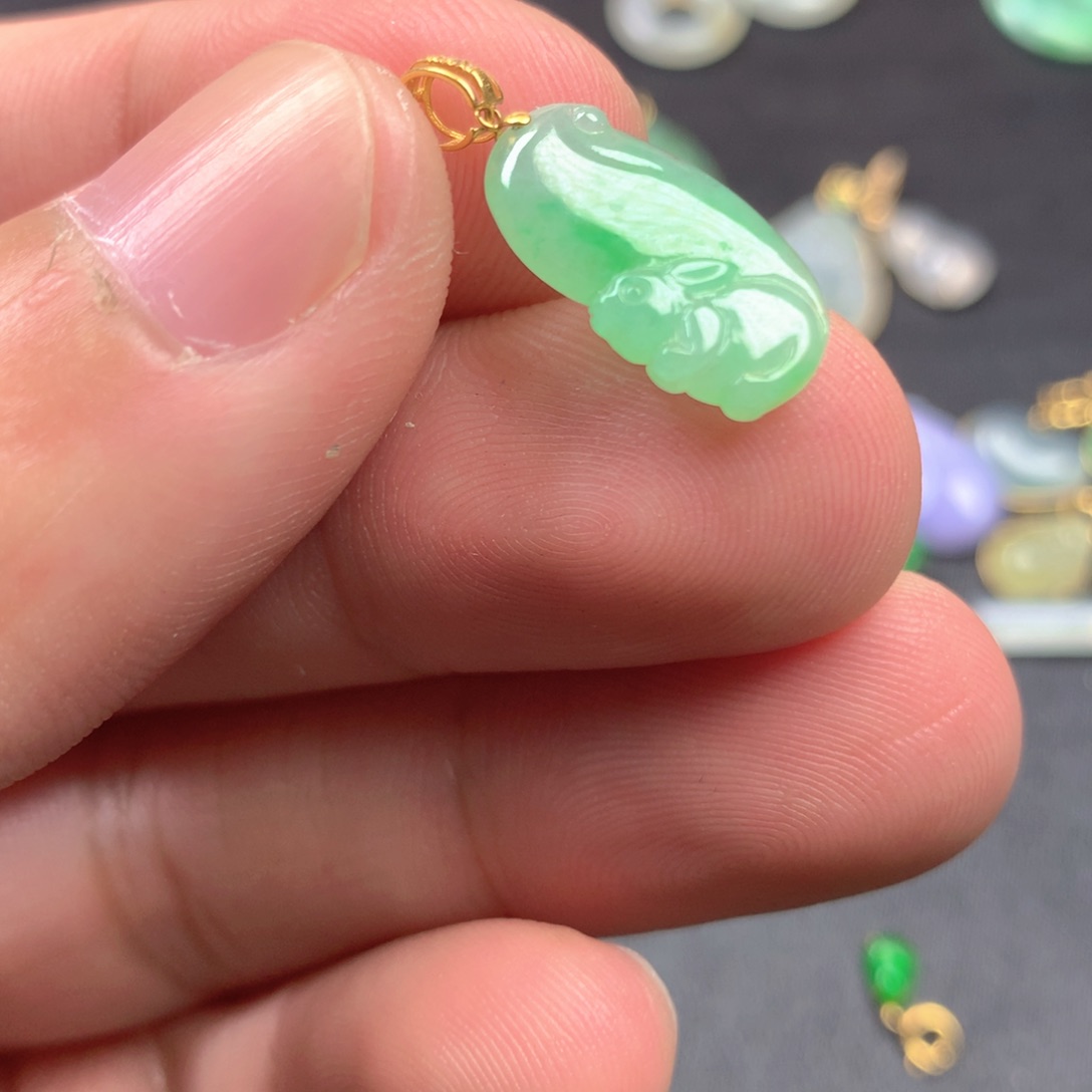 【闪购商品】颈饰18K金镶嵌翡翠翡翠