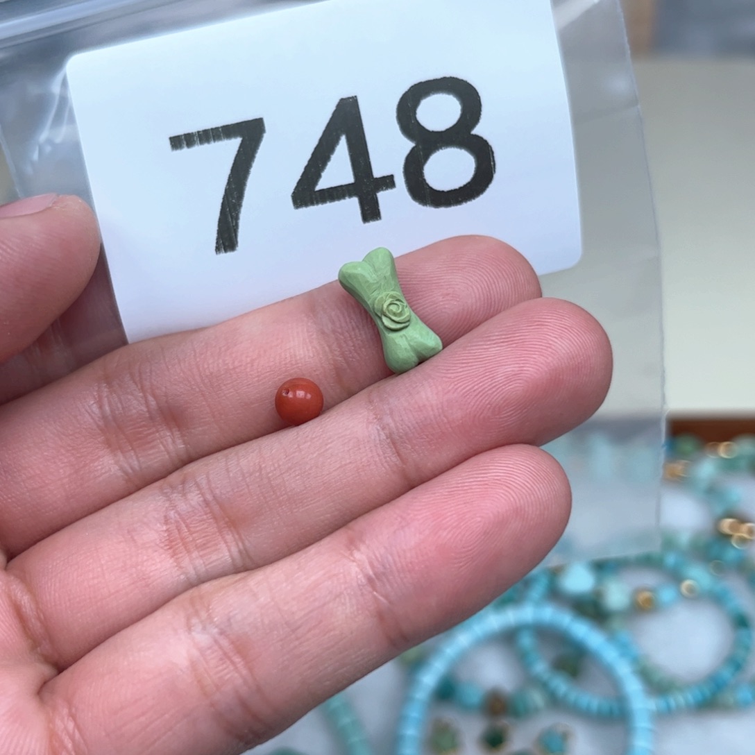 南红玛瑙未镶嵌珠宝奇石