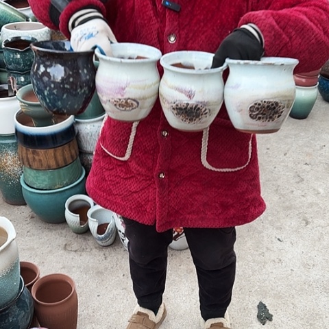 口14高14瑕疵盆子。