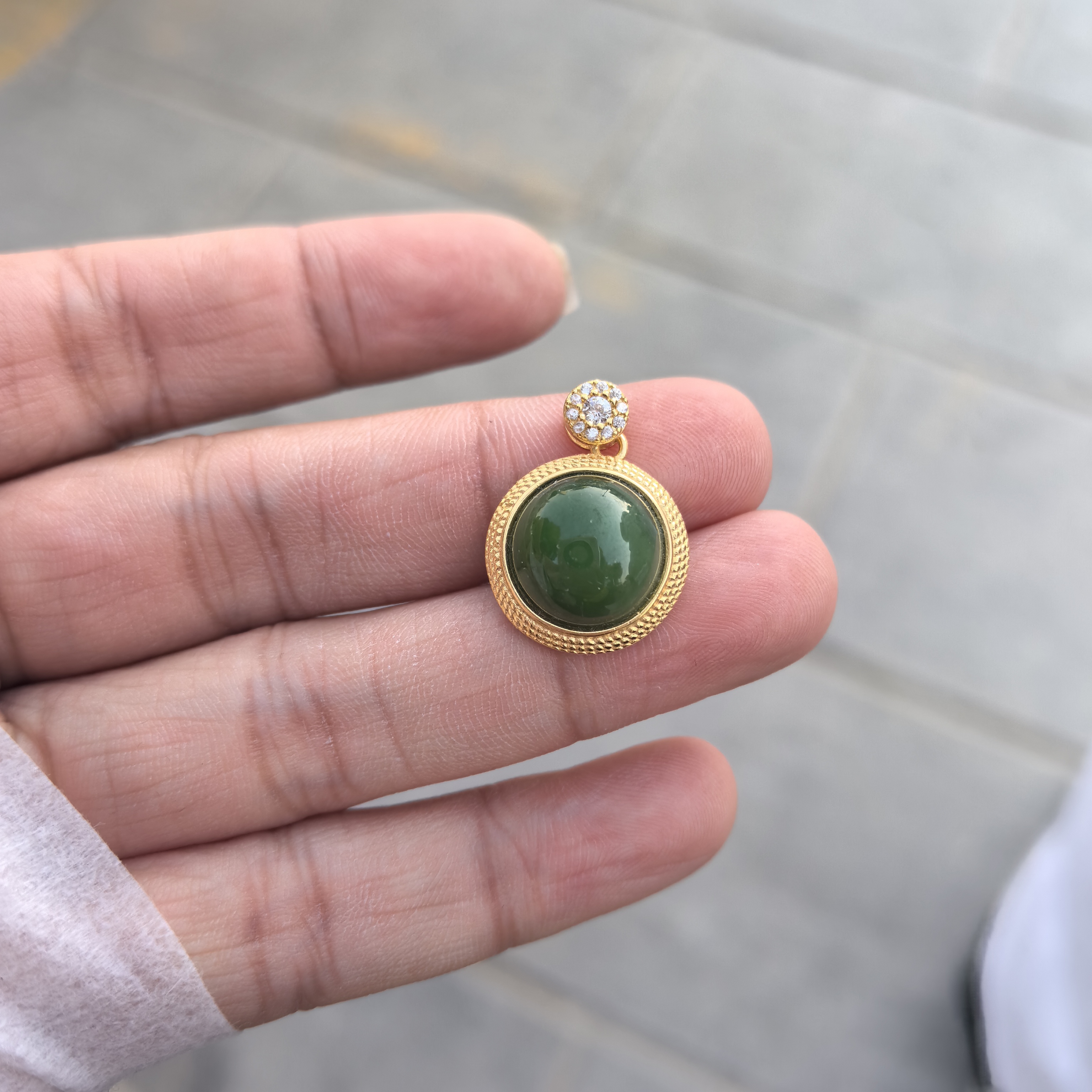 和田玉碧玉圆型吊坠--H