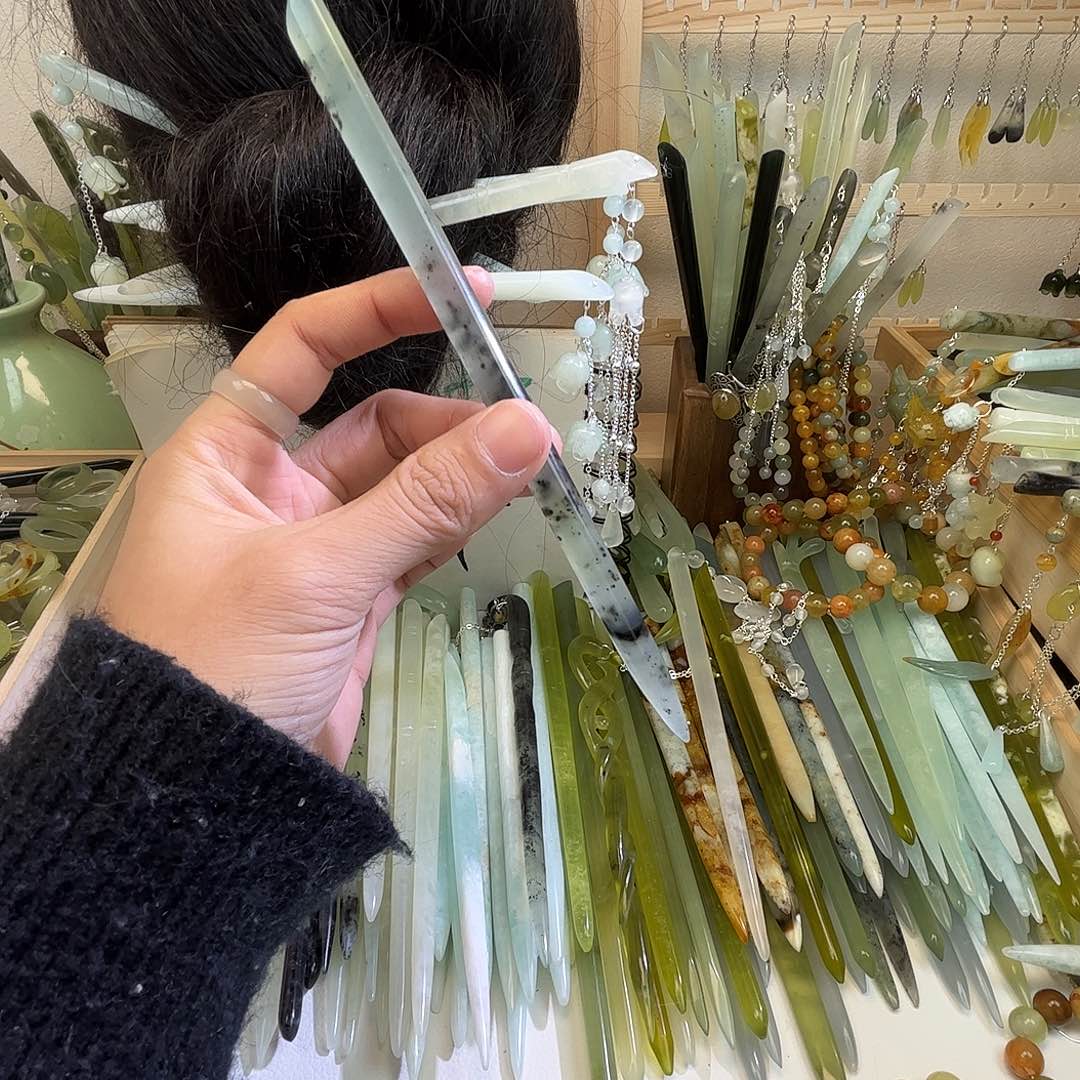 蛇纹石玉发饰未镶嵌